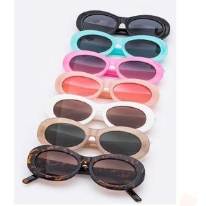 🔥 Trendy Oval Sunglasses